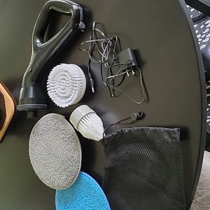 Cleaning power brush.  Never used.